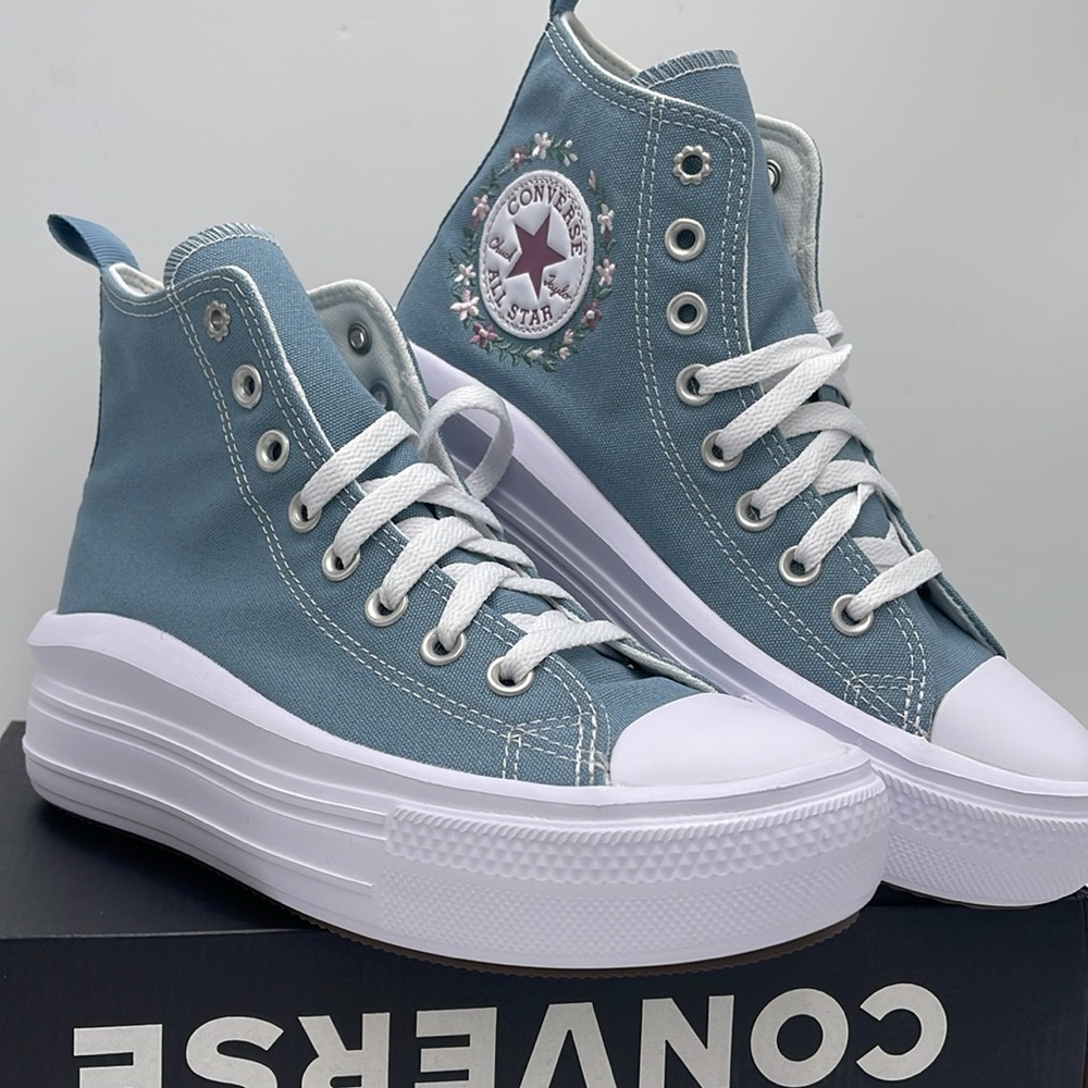 Vans WMNS A07237C
CTAS MOVE HI COCOON BLUE/WHITE Platforms Sneakers Chuck Taylor - Picture 4 of 16
